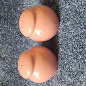 Vintage Color Connection Pink Pottery Salt & Pepper Shaker Set